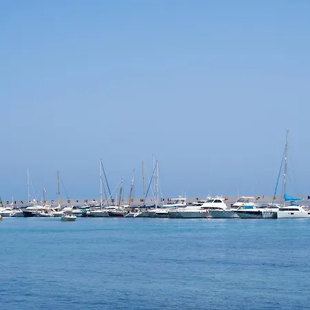 Beachside Oasis 951 شقة