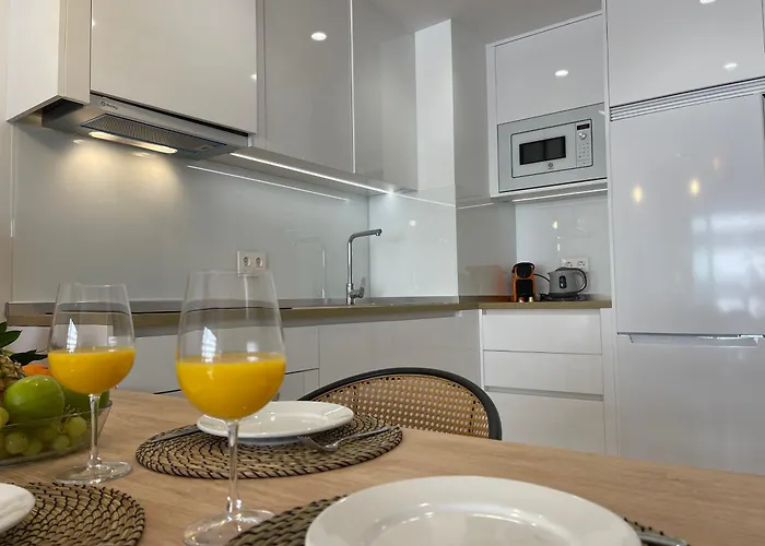 Beachside Oasis 951 דירה