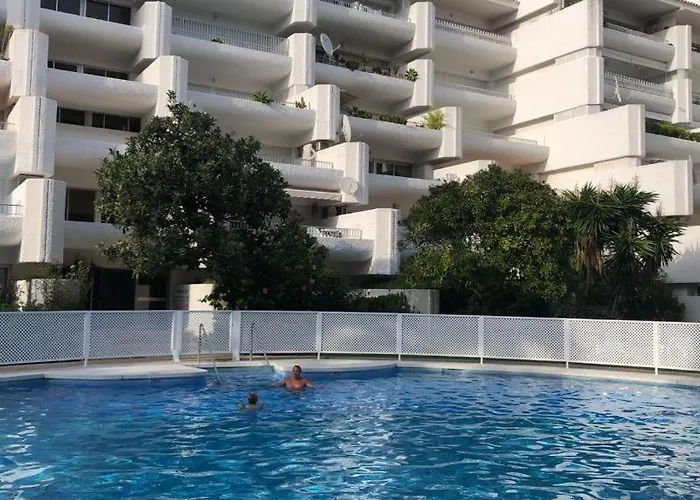 Beachside Oasis 951 מארבלה