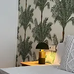Διαμέρισμα Beachside Oasis 951 *
